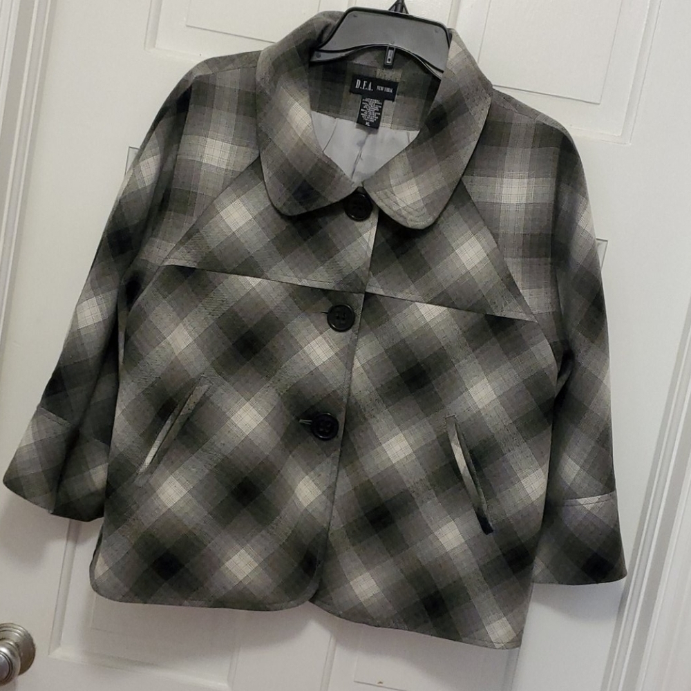 D.F.A. New York Crop Style Blazer - XL